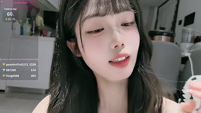 sansan-666 在線直播表演