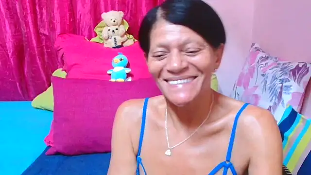 Czat XXX na żywo – SLUTTYROXY