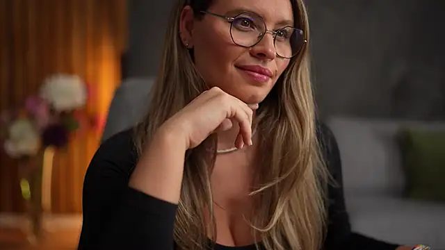 Chat +18 de BrandyWhite ao vivo