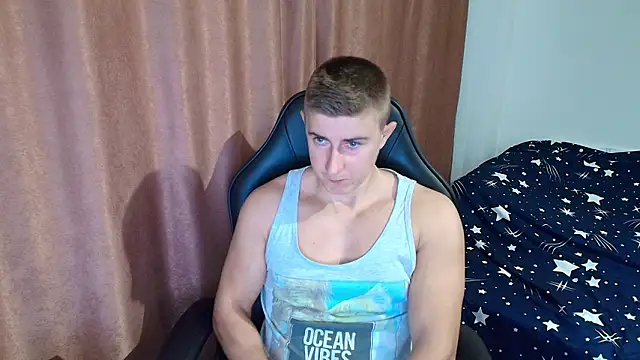 TodMusclePower9 Adlı Modelin Web Kamerası Şovu