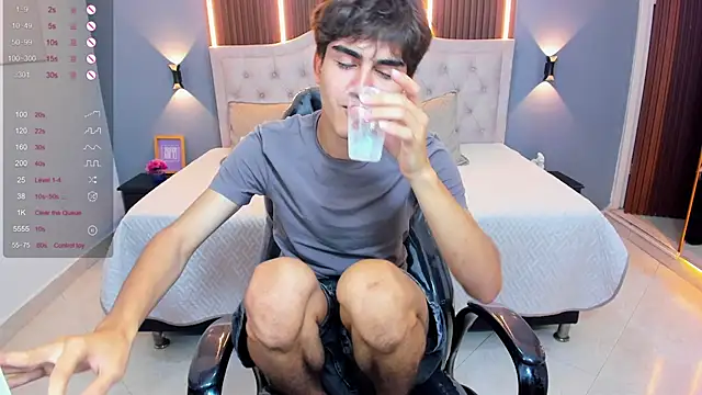 Živý XXX chat Tommy18__