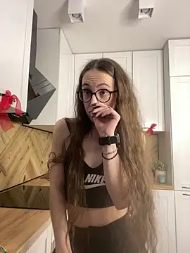 Chatroom XXX en direct de MartiniiSelenna