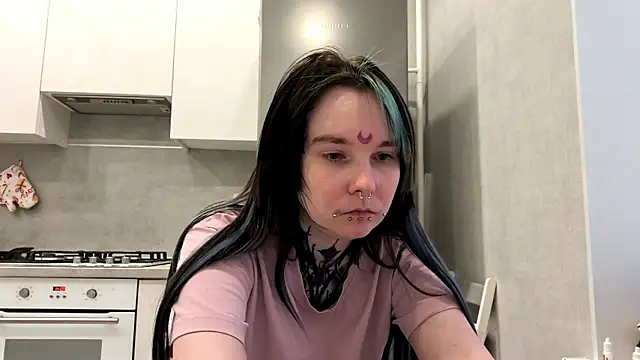 HighelikeGirl élő XXX-chatje