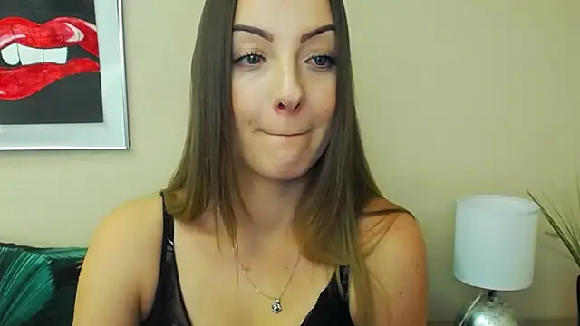 دردشة NatalieSexy الجنسية المباشرة