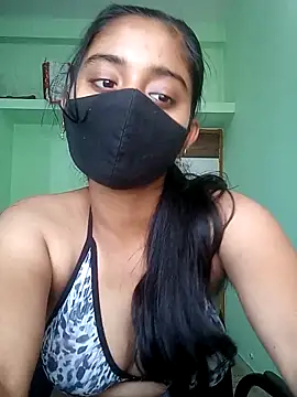 shrutee12 Adlı Modelin Canlı XXX Sohbeti