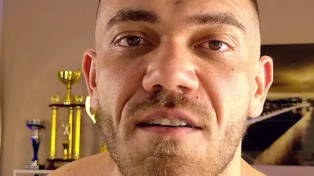 J0nMuscle's Live XXX Chat