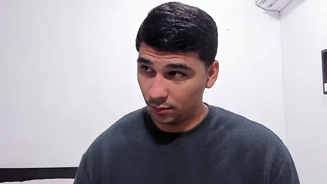 Chat XXX en directo de noah_belami