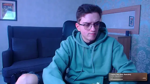 Živý XXX chat FelixStarkk