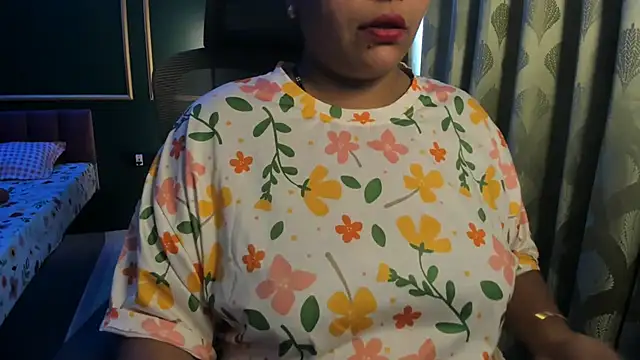 tarivishu11 Adlı Modelin Web Kamerası Şovu