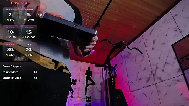 Chatroom XXX en direct de Dustin_Sonne