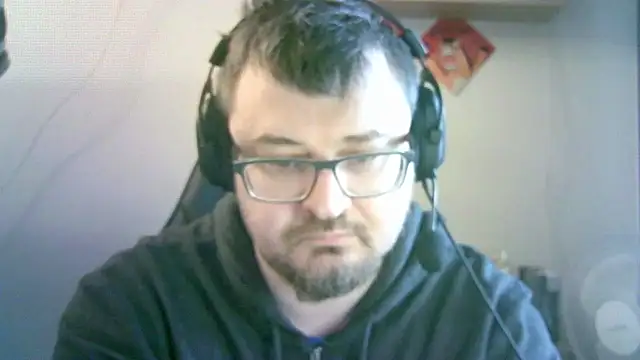 Pokazy przed kamerką – SirAbuser