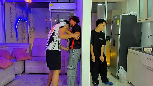 Houseofwarrios Live XXX-Chat