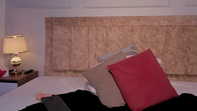 lala_staar Webcam show