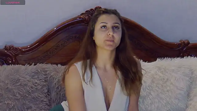 Chatroom XXX en direct de NicolePlay