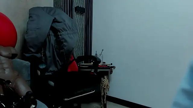 selene_red_n Live XXX chat