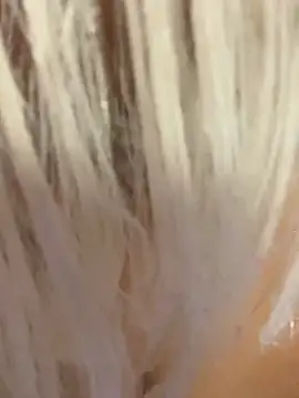 SEXaddictCANDY10 élő XXX-chatje