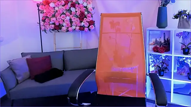 VirtuallVoyantのライブXXXチャット