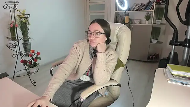 Vika73: онлайн-секс-чат