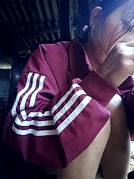 Zhan99999 即時 XXX 聊天