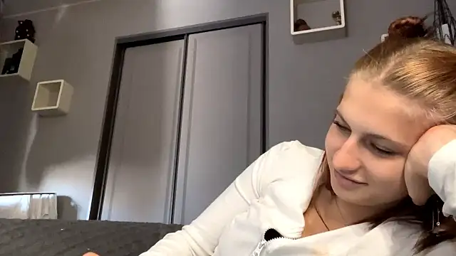 CarmaDiza – webcam-show