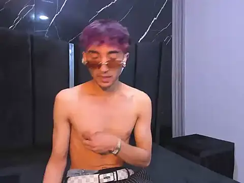 Chat +18 de KrisX_hl ao vivo