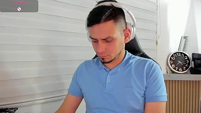 Rick_Adams Chat XXX in diretta