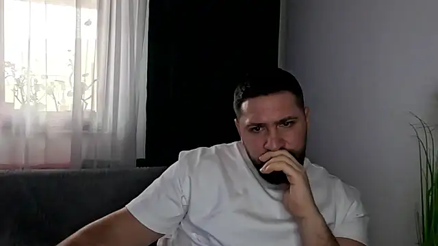 Gold_Alpha_Boy Chat XXX in diretta