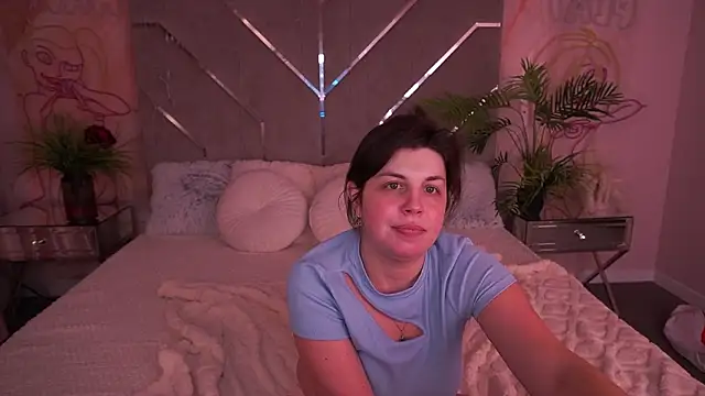 MirandaWong's Live XXX Chat