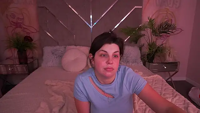 MirandaWongのライブXXXチャット