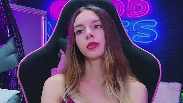 CoraVex's Live XXX Chat