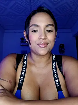 victoria_roussee Chat XXX in diretta