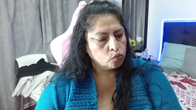 Keyla01_'s Live XXX Chat