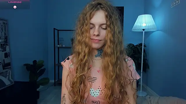 RayaNenlia Chat XXX live