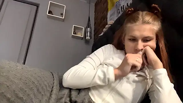 CarmaDiza Chat XXX live