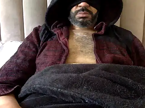 Živý XXX chat CaiBull