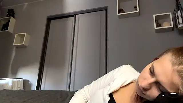 CarmaDiza's Live XXX Chat