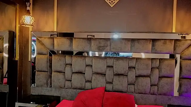 Aniajoness_ Adlı Modelin Web Kamerası Şovu