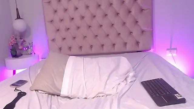 Kiri_Black_'s Live XXX Chat