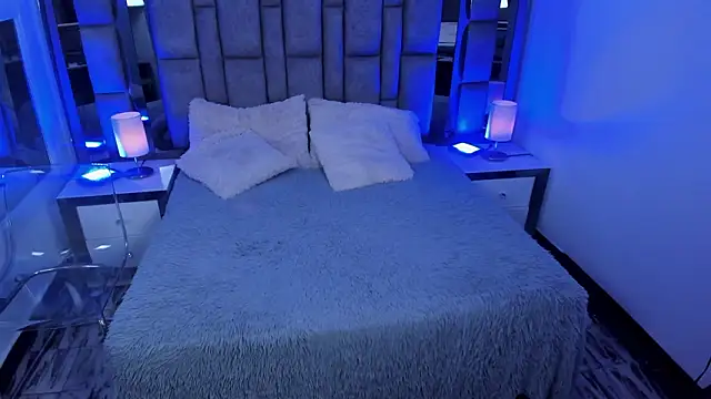 Emilyblackers Adlı Modelin Canlı XXX Sohbeti