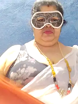 tamilthanushri live XXX chat