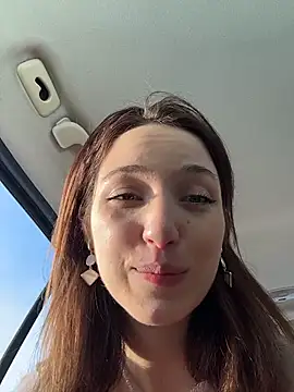 DollyTall webkamerás műsora