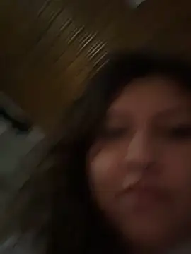 Chatroom XXX en direct de Larissa_Antonella