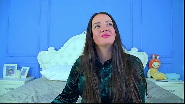 ElinaBellucci Chat XXX in diretta