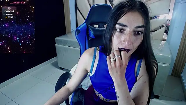 Maily_a_ Adlı Modelin Canlı XXX Sohbeti