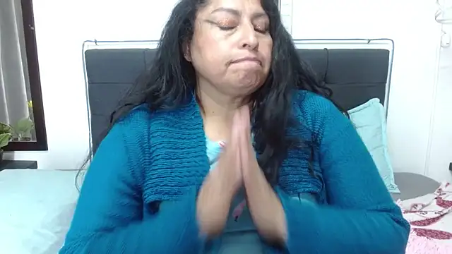 Keyla01_ Adlı Modelin Canlı XXX Sohbeti