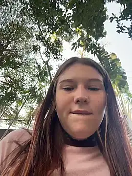 Онлайн чат XXX FionaMurr