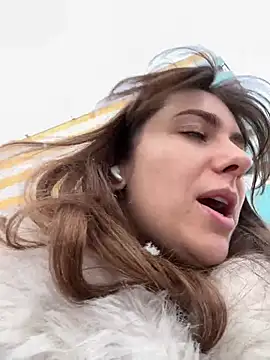 แชท XXX สดของ MariiD