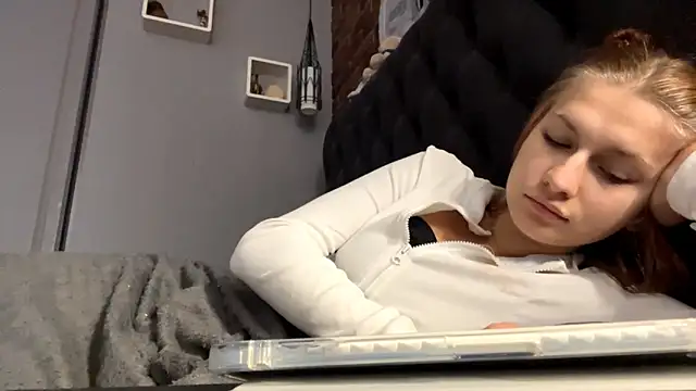 CarmaDiza Chat XXX in diretta