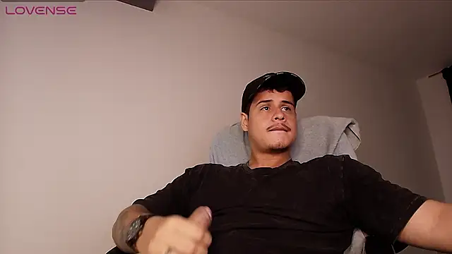 BjornSteelのライブXXXチャット