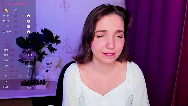 KindHazelHere_: απευθείας συνομιλία ΧΧΧ